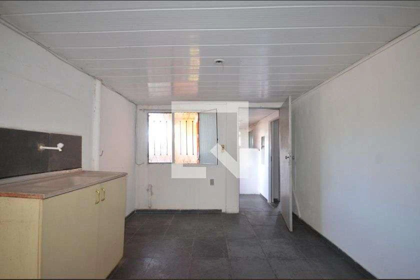 1-bedroom apartment with an electric shower — photo 5