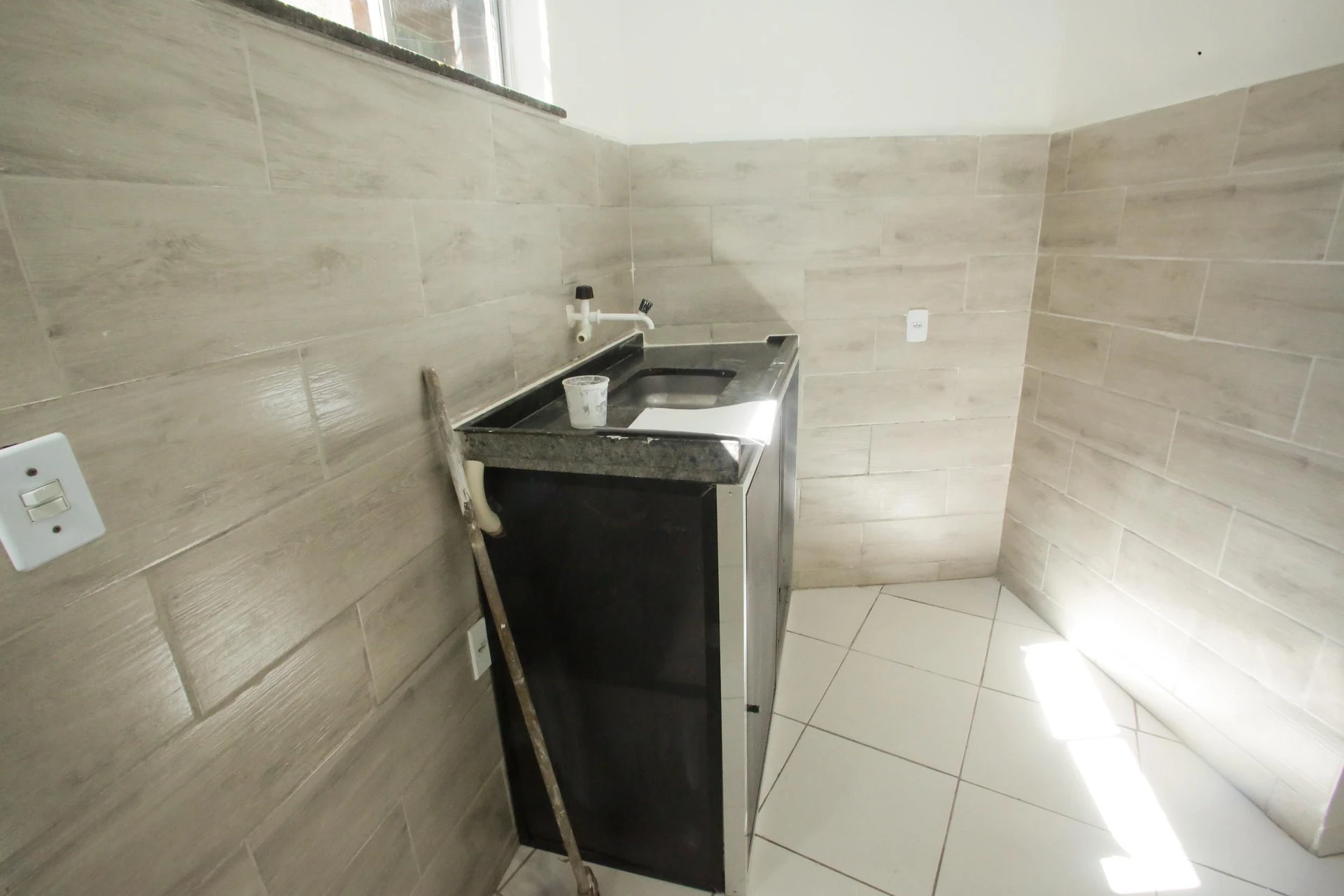 Unfurnished studio with 1 bedroom and 2 bathrooms — photo 10