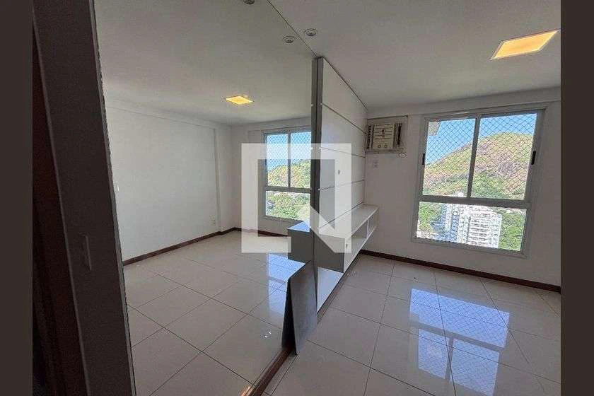Top-floor apartment with 198 m², 4 bedrooms and 3 parking — photo 12