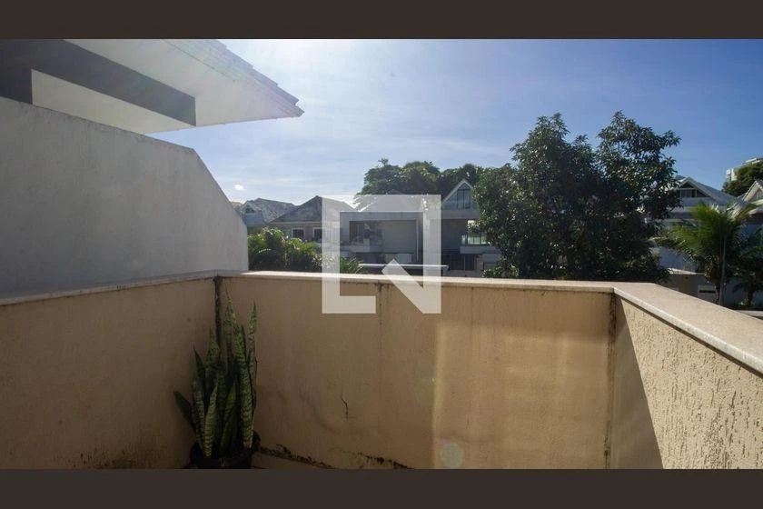 235 m² house with 4 bedrooms and a gas open-plan kitchen — photo 33