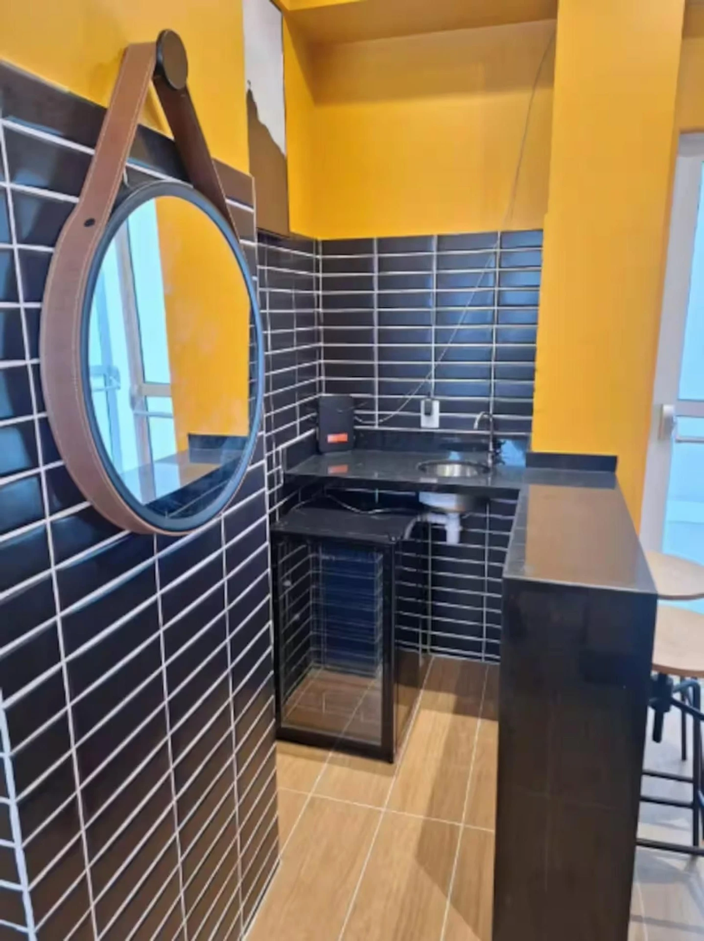 2-bedroom apartment with balcony and laundry area — photo 47