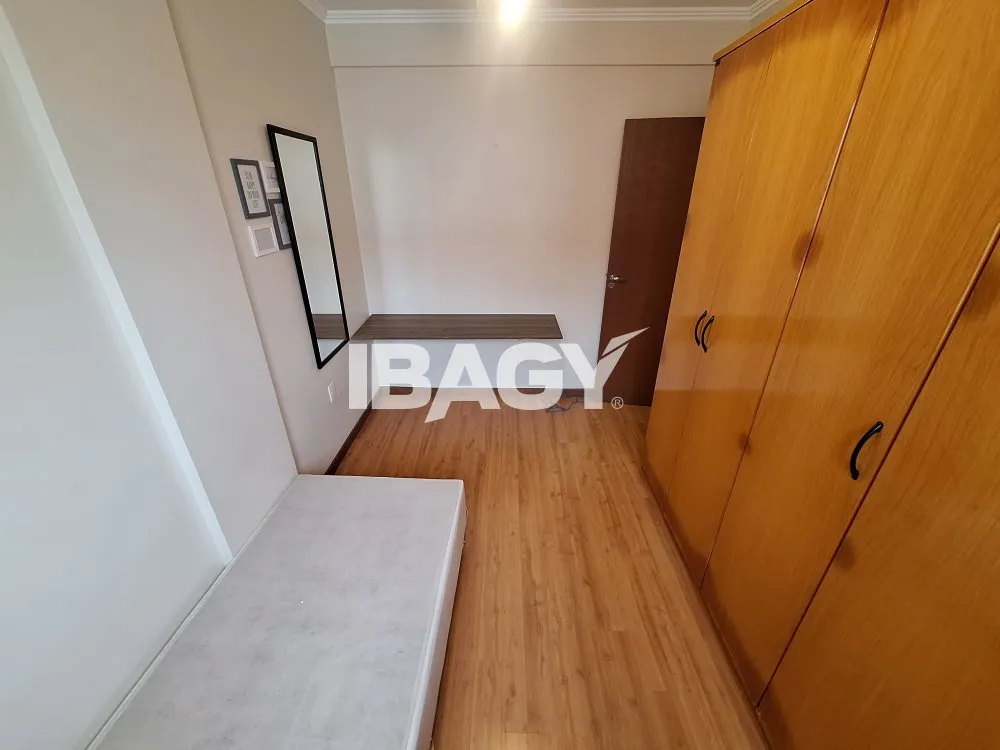 Furnished 93 m² apartment with 2 bedrooms and suite — photo 13