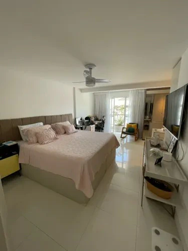 Furnished house, 280 m², with floor-to-ceiling windows — photo 5