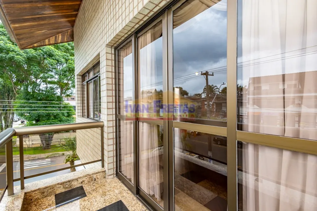 House with 5 bedrooms and balcony, plus 5 parking spots — photo 7