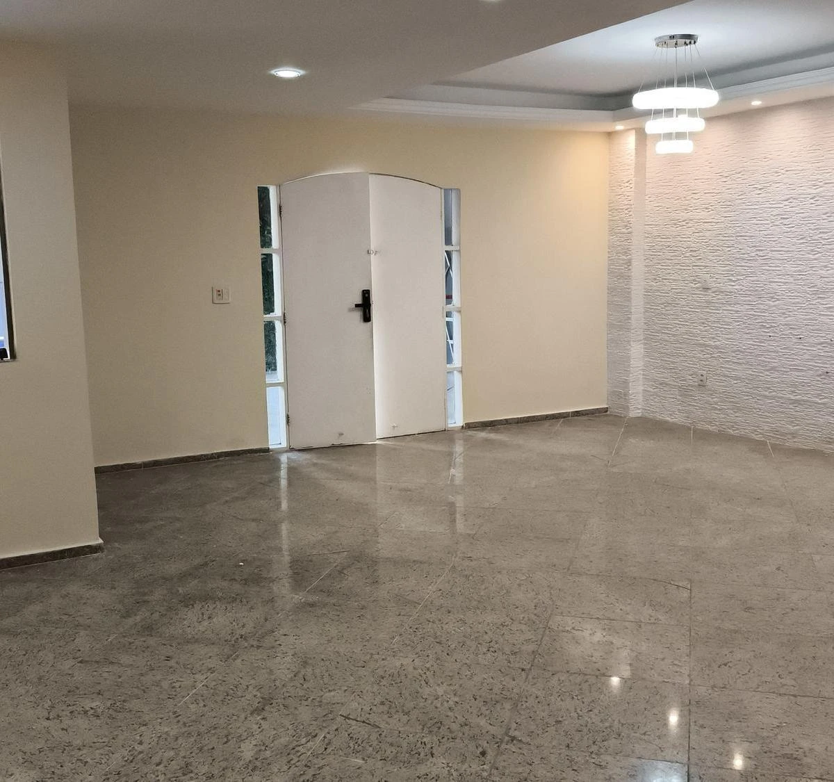 Casa com 4 suítes e 350 m², cozinha com fogão a gás — photo 7