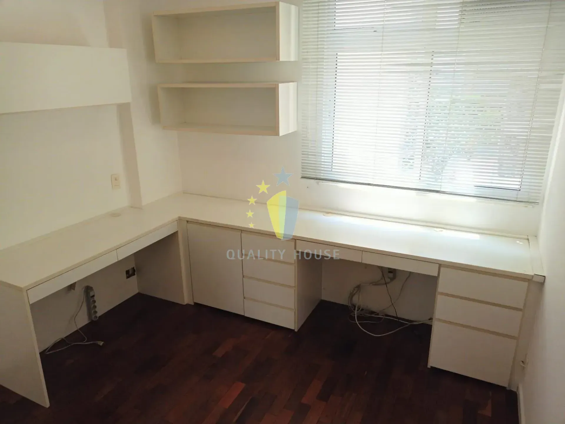Water view in a 3-bedroom apartment, 110 m² — photo 11