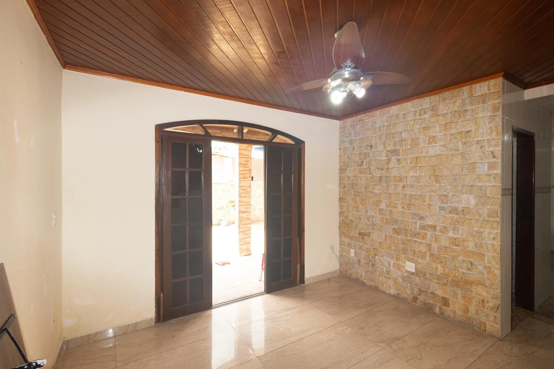 250 m² house with a garden and a mountain view — photo 39