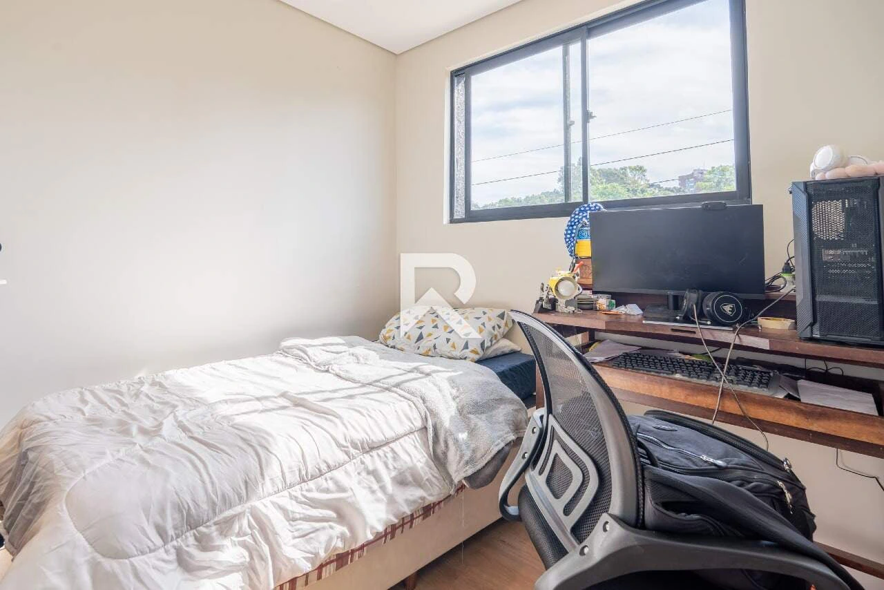 2-bedroom apartment with a walk-in closet in Curitiba — photo 4