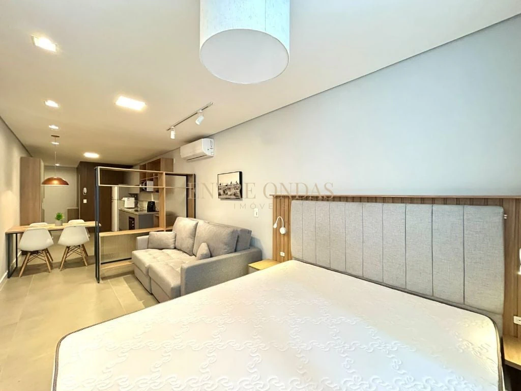 Furnished studio, 34 m², with a home office — photo 4