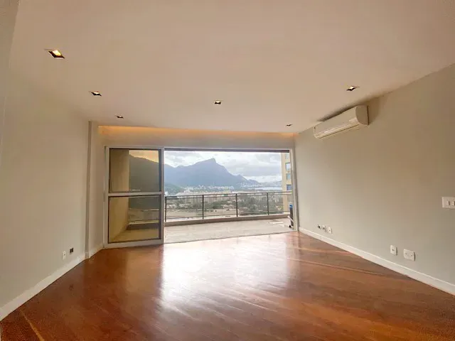 3-bedroom apartment in a building with a sauna — photo 7