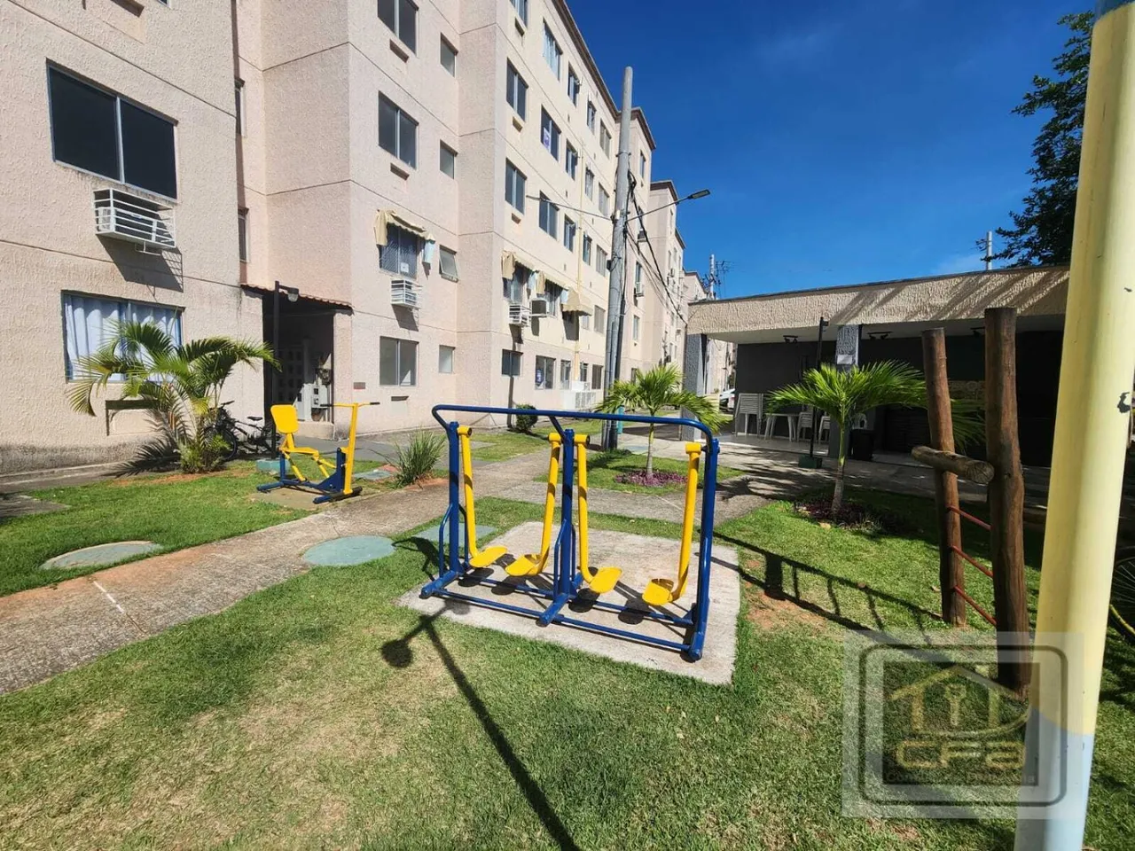 Apartamento de 2 quartos com banheiro e box de vidro — photo 12