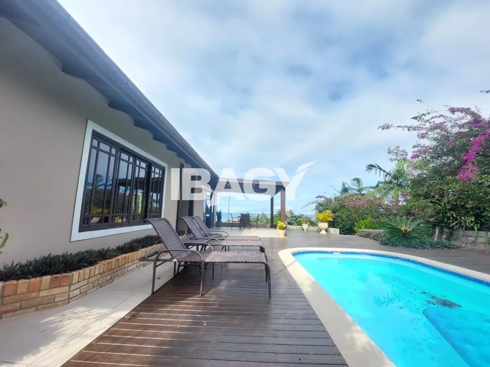 House for rent with 6 bedrooms, 5 suites and 7 bathrooms — photo 24