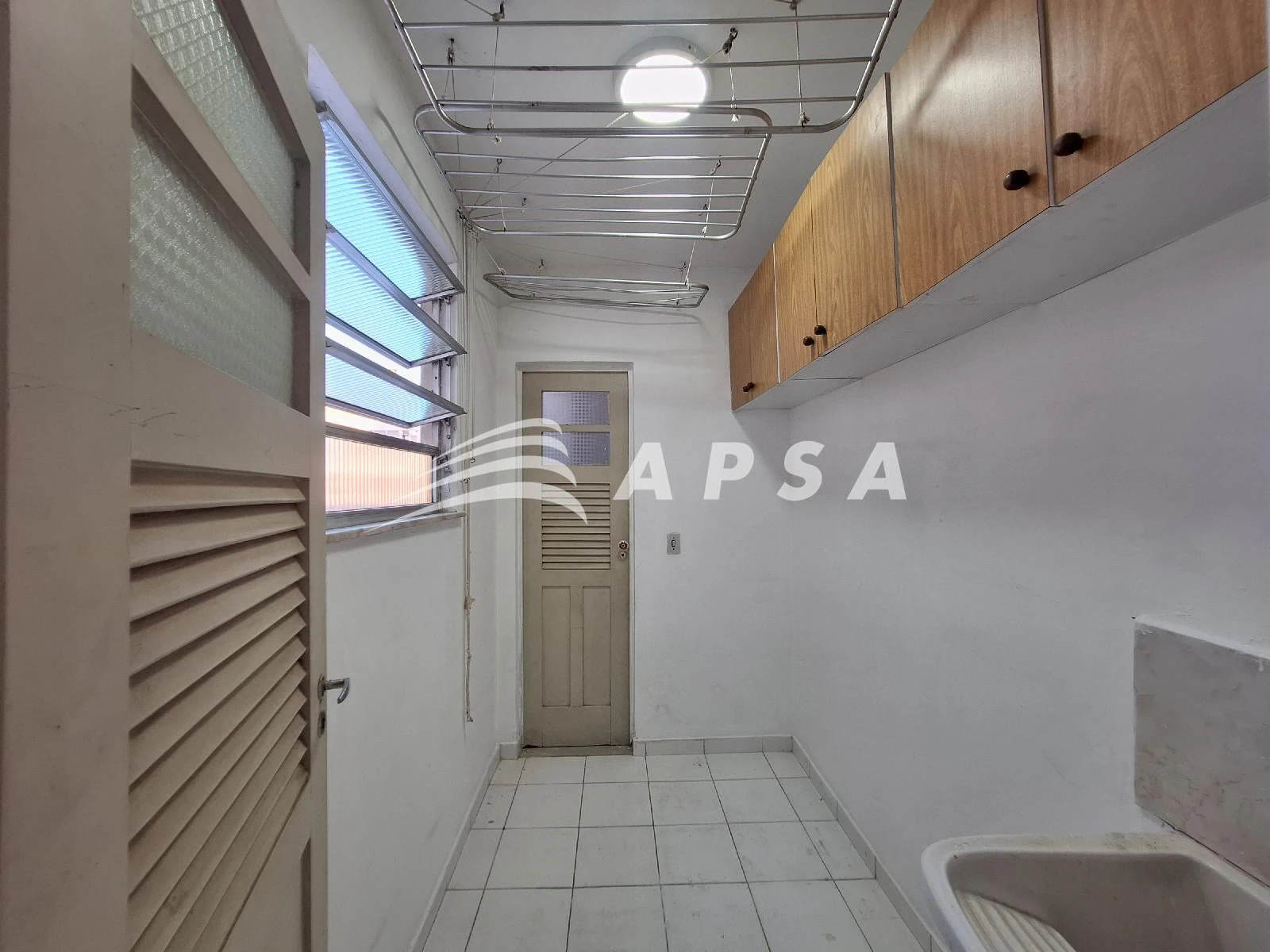 Mountain view in a 3-bedroom apartment, 120 m² — photo 11