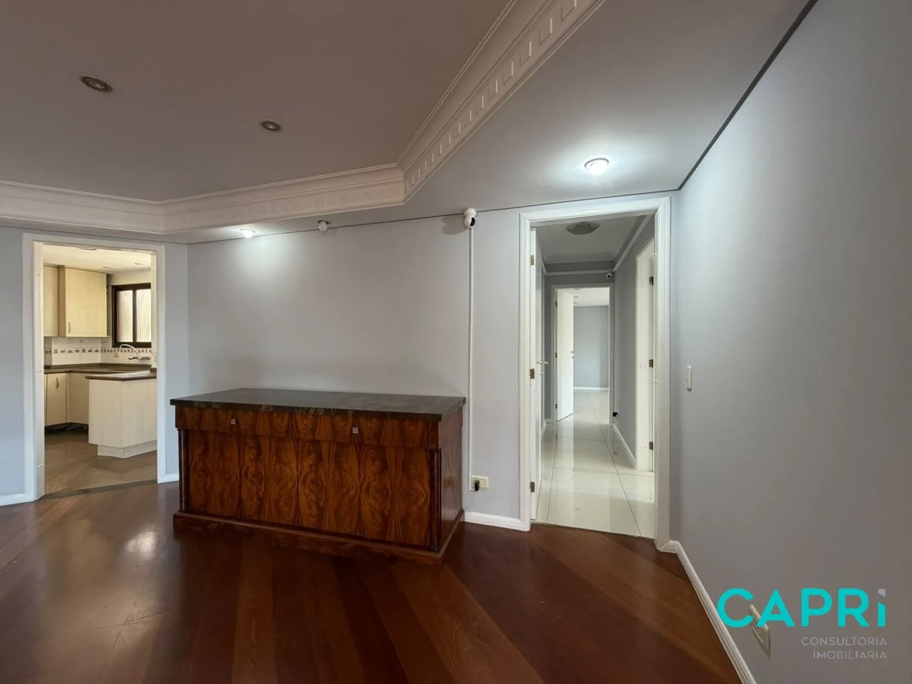 217 m² apartment with a private pool and a washing machine — photo 14