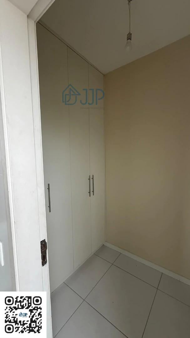 Apartamento de 2 quartos com closet — photo 2