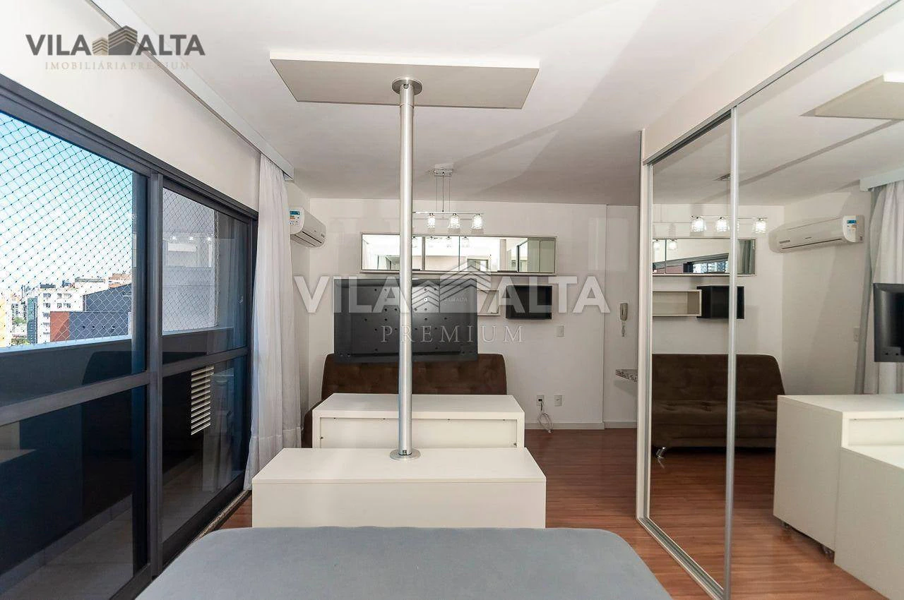 Furnished studio in a building with an indoor pool — photo 13