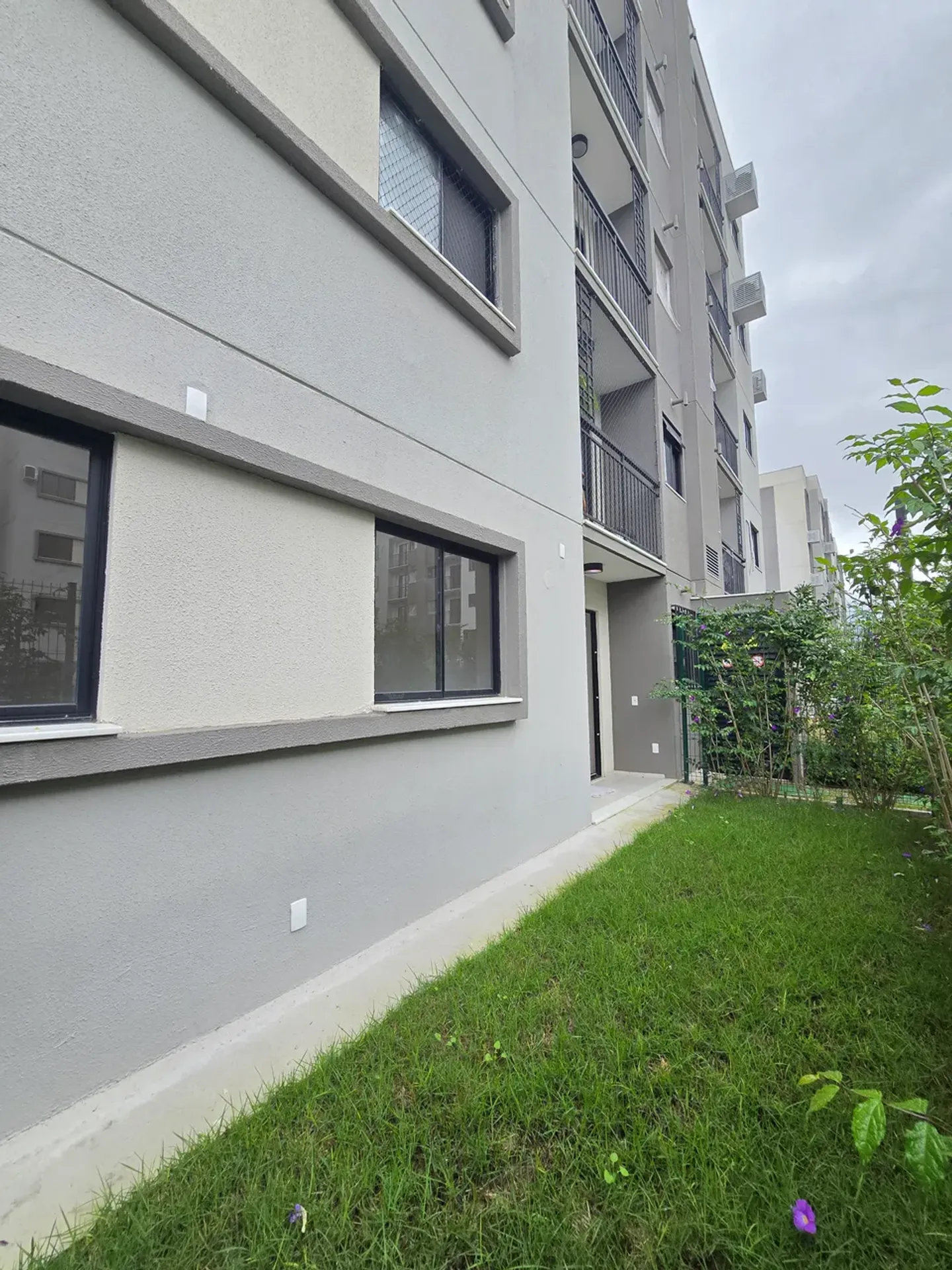 Garden apartment with 2 bedrooms and 1 bathroom — photo 40