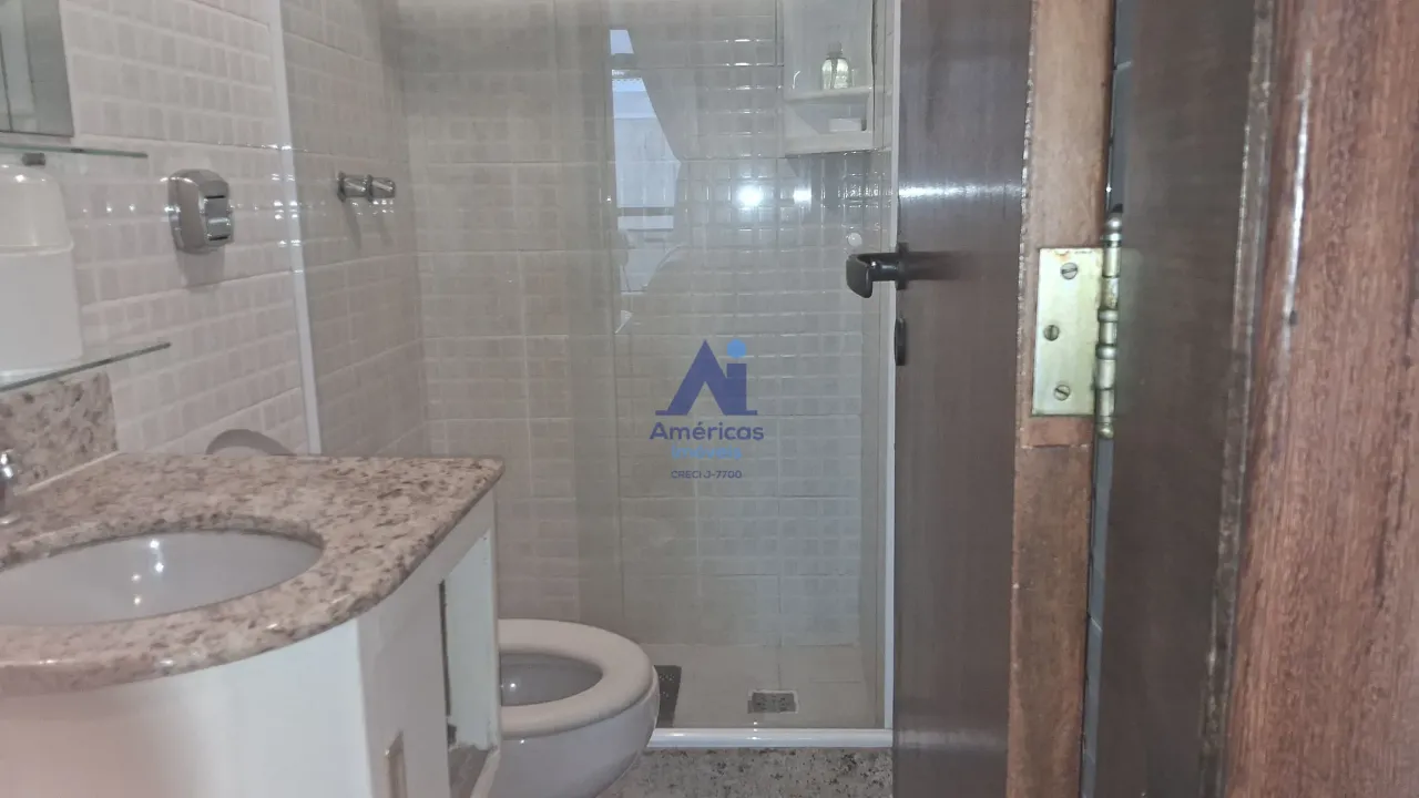 Apartment with 3 bedrooms, 3 bathrooms and a balcony — photo 11