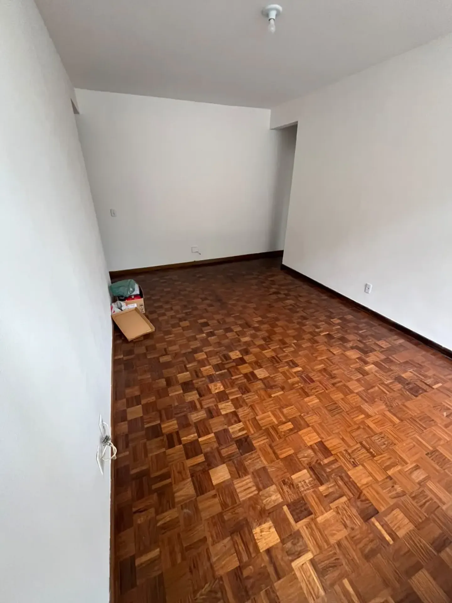 Apartment on the 1st floor with wood or laminate floors — photo 26