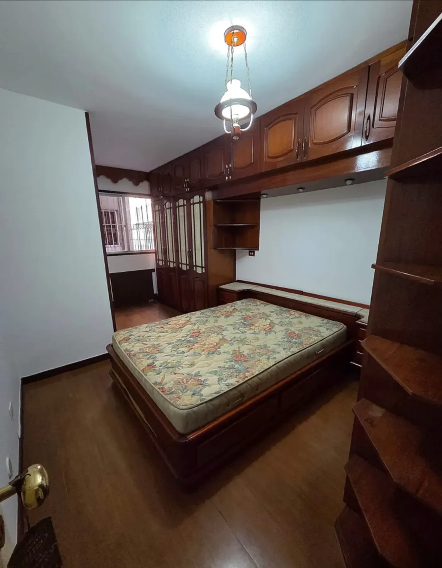 90 m² apartment with 2 bedrooms and a balcony — photo 4
