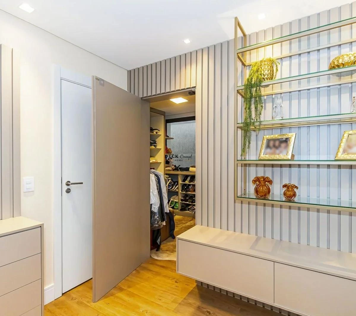 Furnished 356 m² house with 3 bedrooms and open-plan kitchen — photo 43
