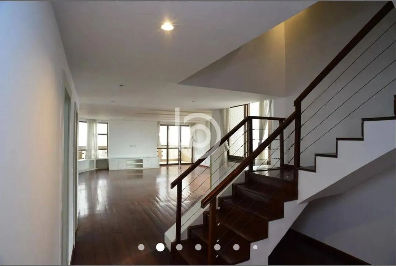 4-bedroom apartment with a closed kitchen and gas stove — photo 5
