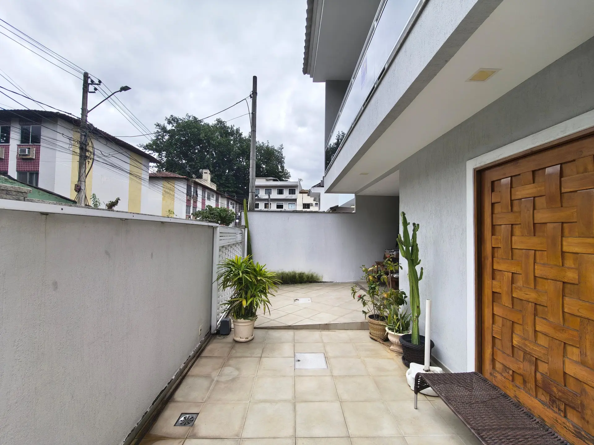Furnished house, 220 m², with a bathtub — photo 29