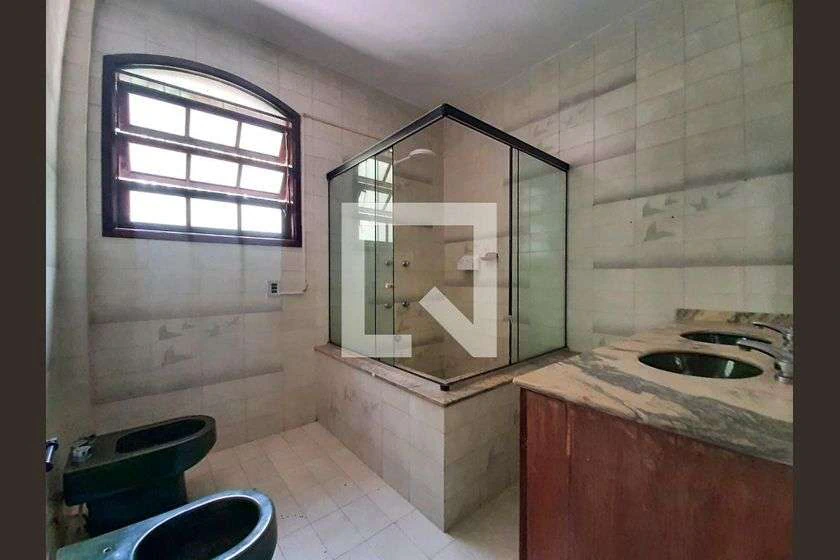 House with 6 bedrooms and 9 bathrooms, 911 m² and 3 parking — photo 7