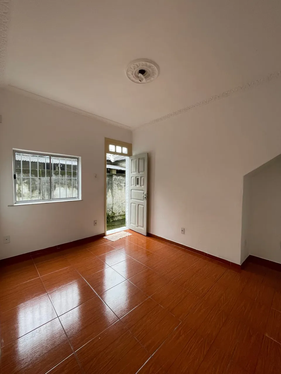 Rental house with 2 bedrooms and 1 bathroom, no parking — photo 6