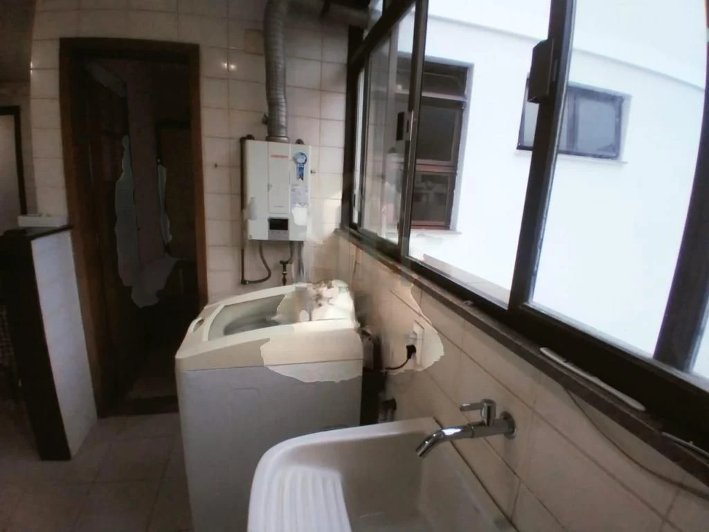 Unfurnished apartment with 6 bedrooms and 2 parking spots — photo 23