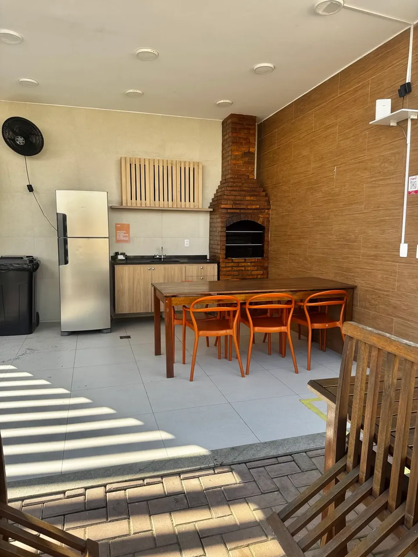 Furnished apartment with a balcony and 2 bedrooms — photo 16