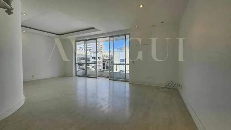 Вид на воду та 4 спальні: квартира 258 м² — photo 5