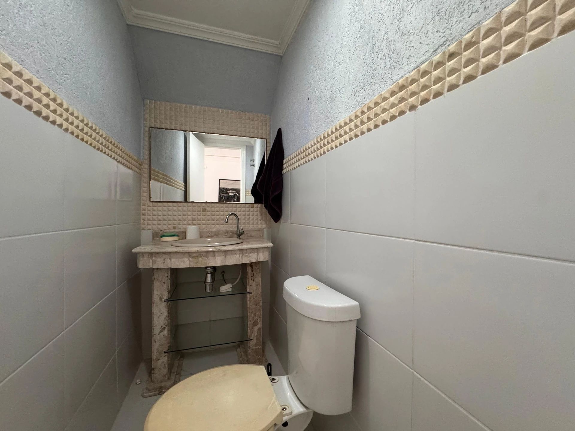Furnished condo house with 3 bedrooms and laundry setup — photo 60