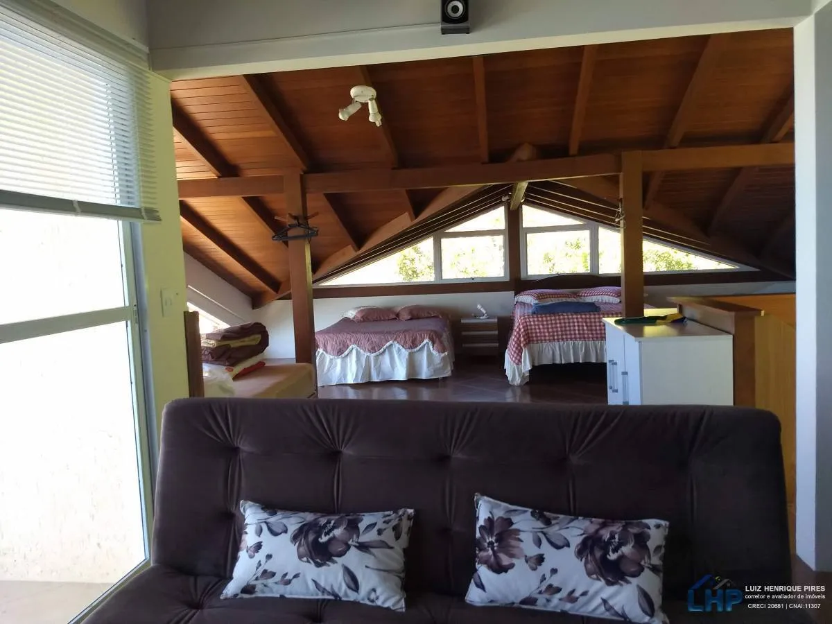 5-bedroom house with a water view in Florianópolis