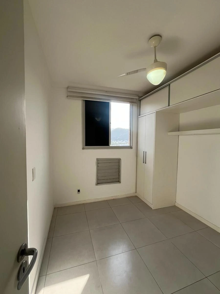 2-bedroom apartment with a mountain view in Rio de Janeiro — photo 10