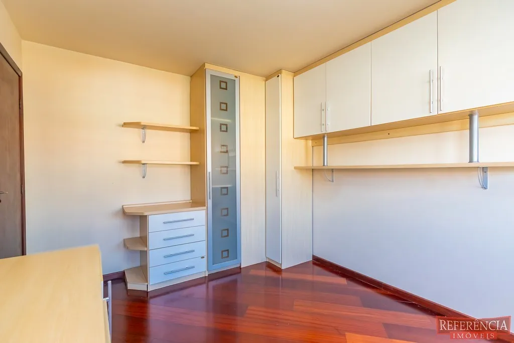 3-bedroom house with a home office — photo 41