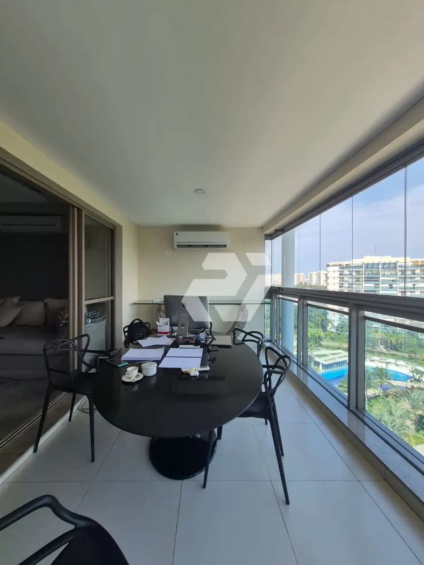 Furnished apartment, 233 m², with a walk-in closet — photo 24