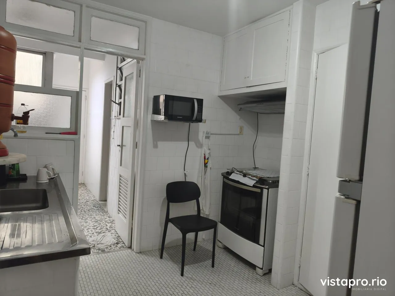 Furnished apartment with 3 bedrooms and 2 bathrooms — photo 8