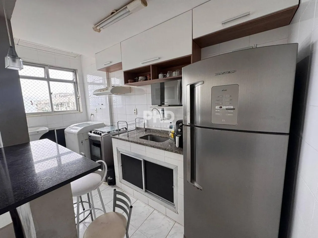 Furnished 2-bedroom apartment with open-plan kitchen — photo 5