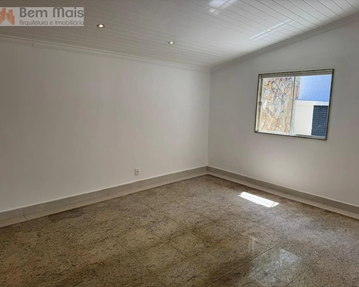 Casa sem mobília com ar-condicionado e 4 quartos — photo 21