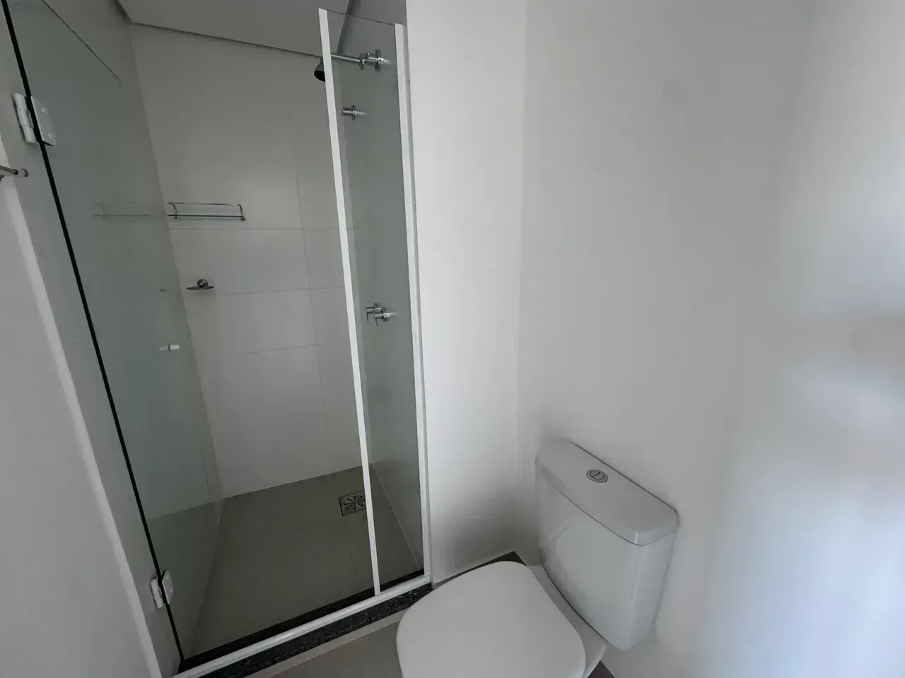 Furnished apartment with 2 bedrooms and integrated kitchen — photo 25
