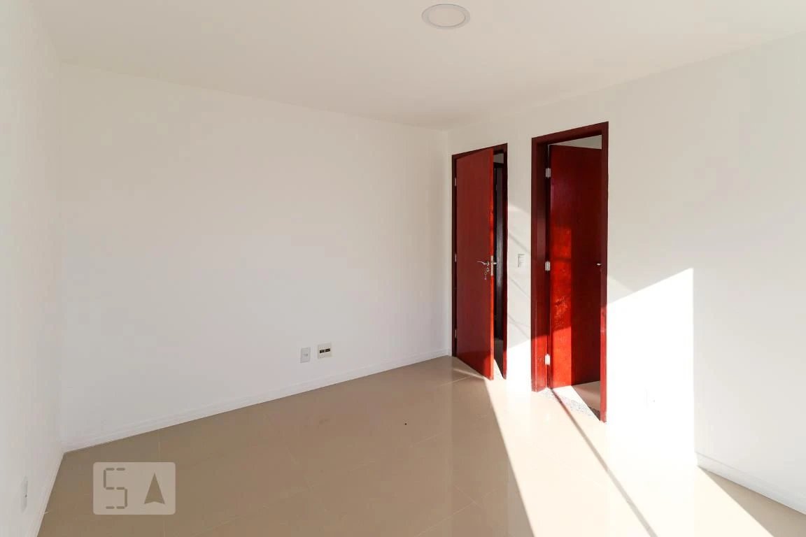 3-bedroom apartment with a mountain view in Rio de Janeiro — photo 23