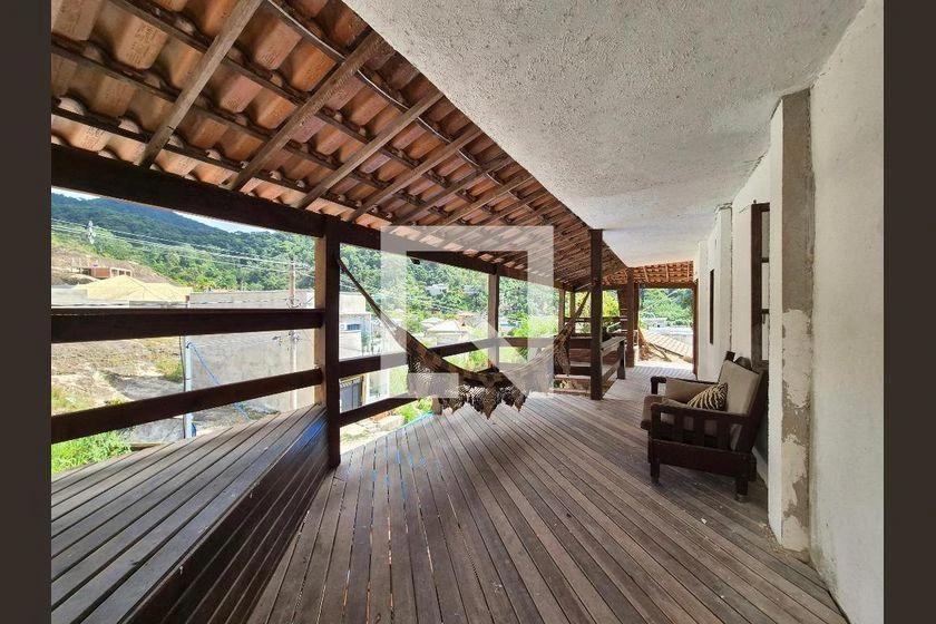 Condo house with 1000 m², 2 en-suite bedrooms — photo 40