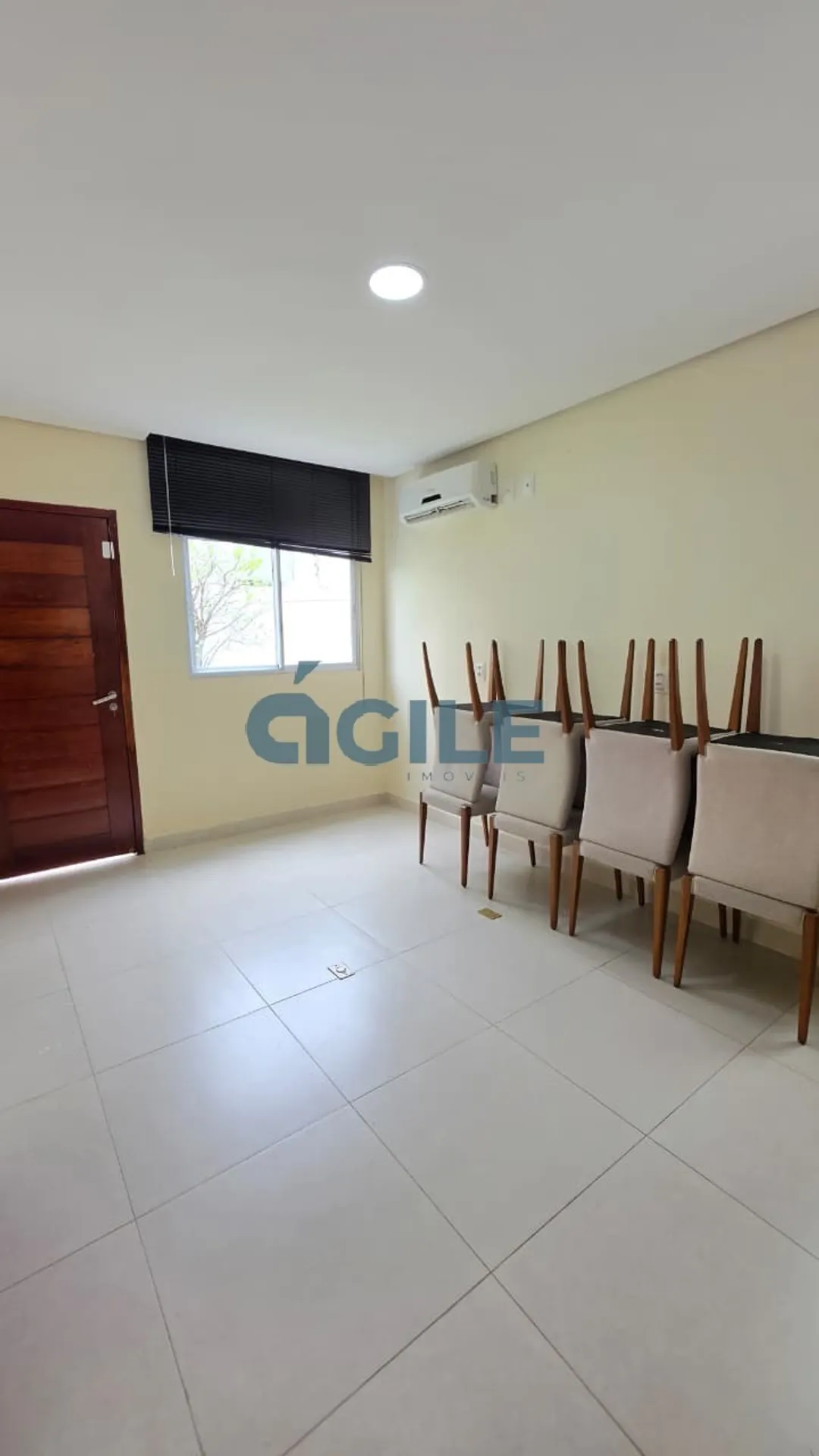 Washing machine in a 4-bedroom house, 200 m² — photo 26