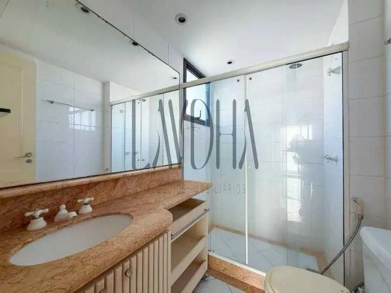 Apartment with 3 bedrooms and 3 bathrooms — photo 7
