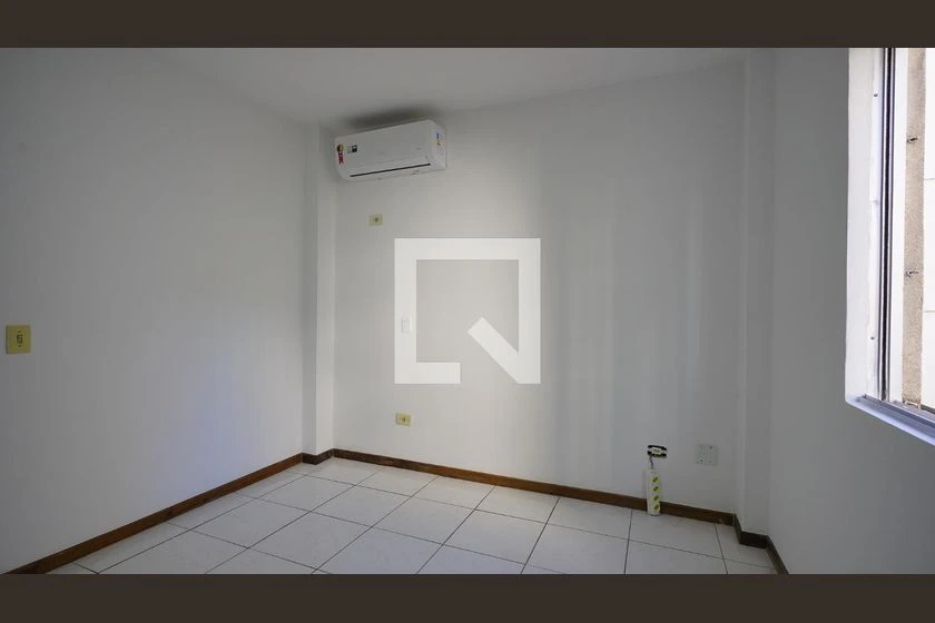 Rental apartment with 3 bedrooms and a balcony — photo 11