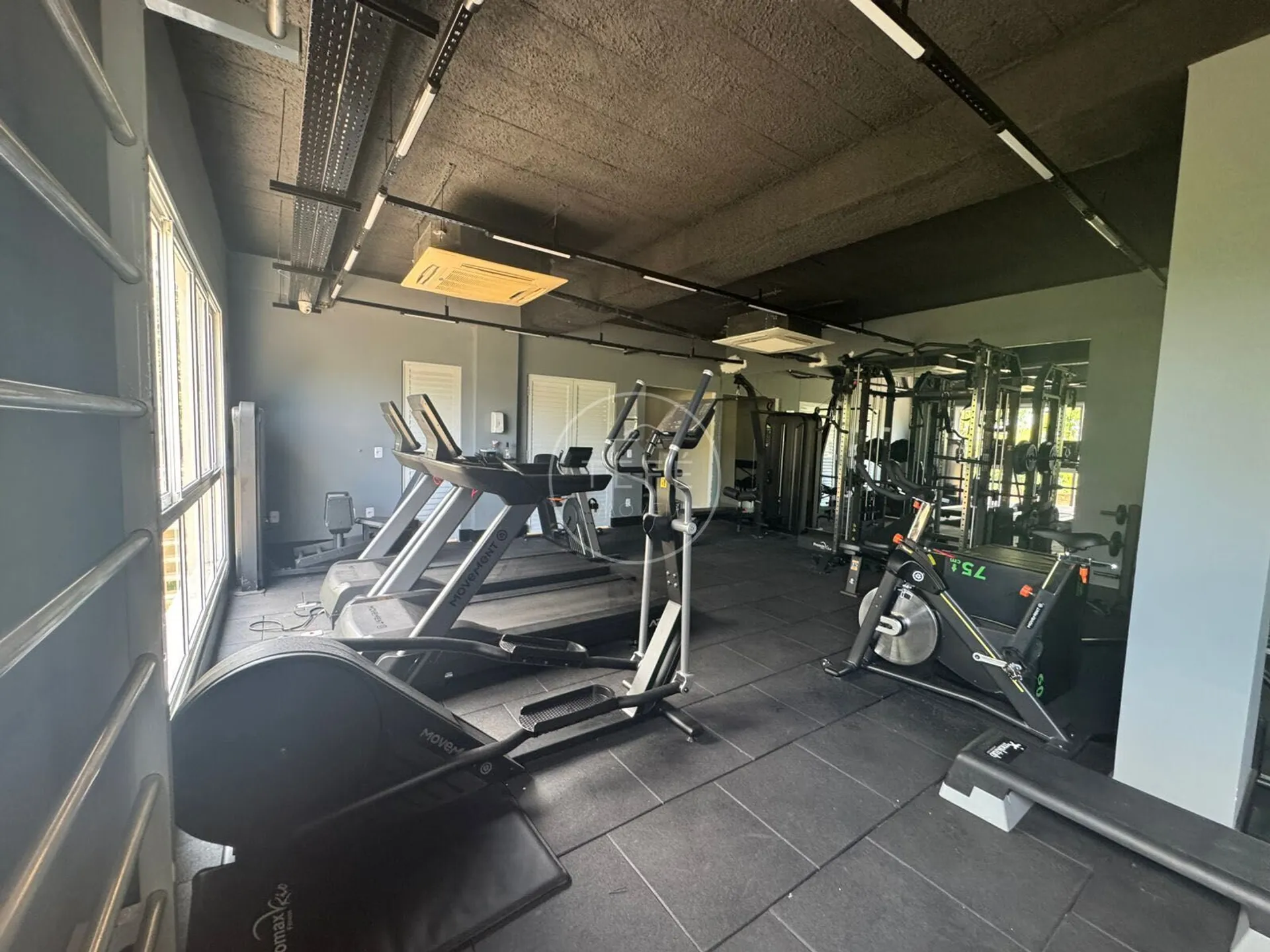 House for rent with 5 suites and 290 m² — photo 43