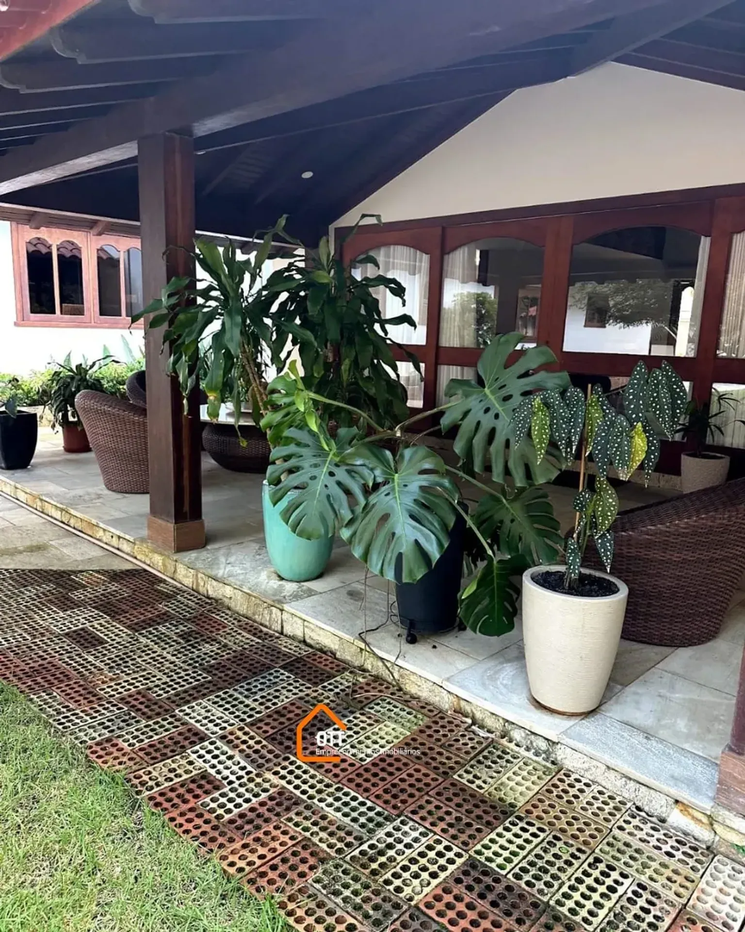 Casa com varanda e churrasqueira 5 quartos e 5 banheiros — photo 13