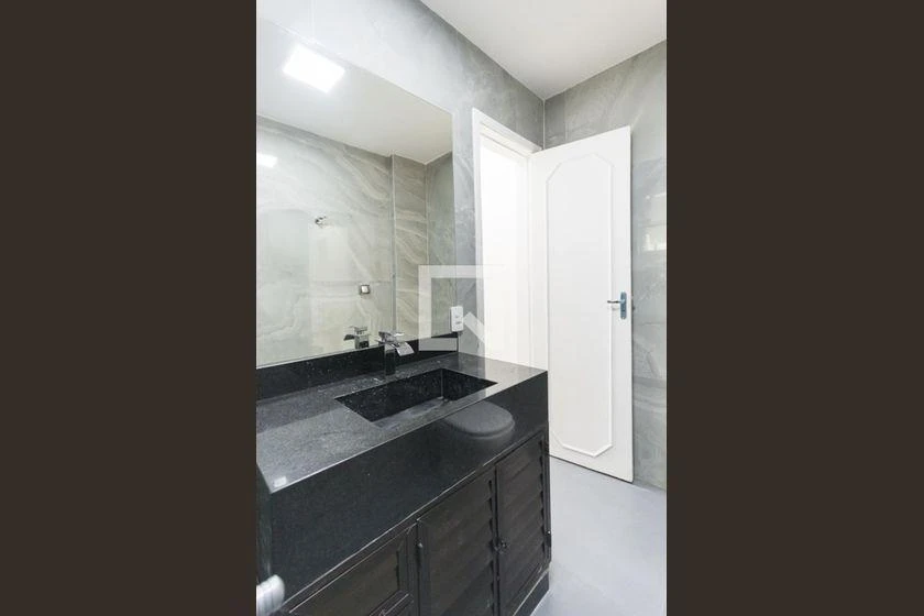 Apartamento de 2 quartos com varanda envidraçada — photo 44