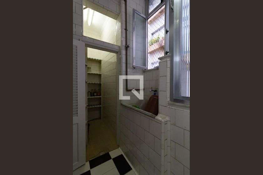 293 m² apartment with 3 bedrooms and private garden — photo 20
